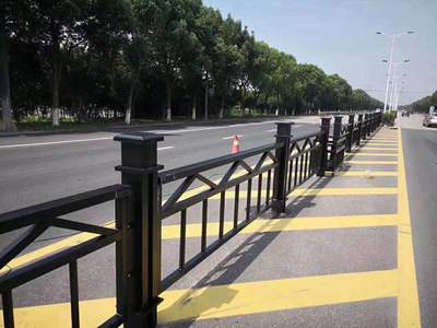 城市道路交通隔离护栏设置规范 途亮安全设施