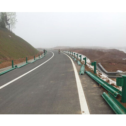 安徽波形护栏 守护高速安全的坚固防线